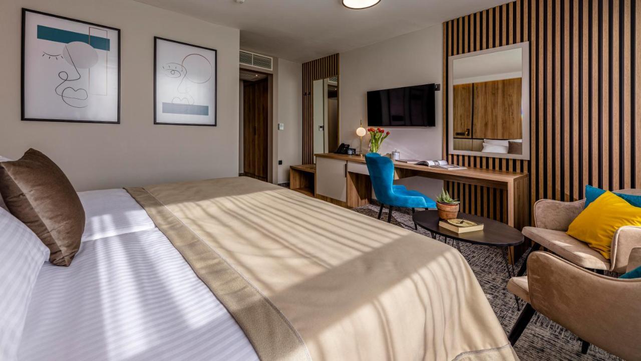Grand Hotel Zagreb Luaran gambar
