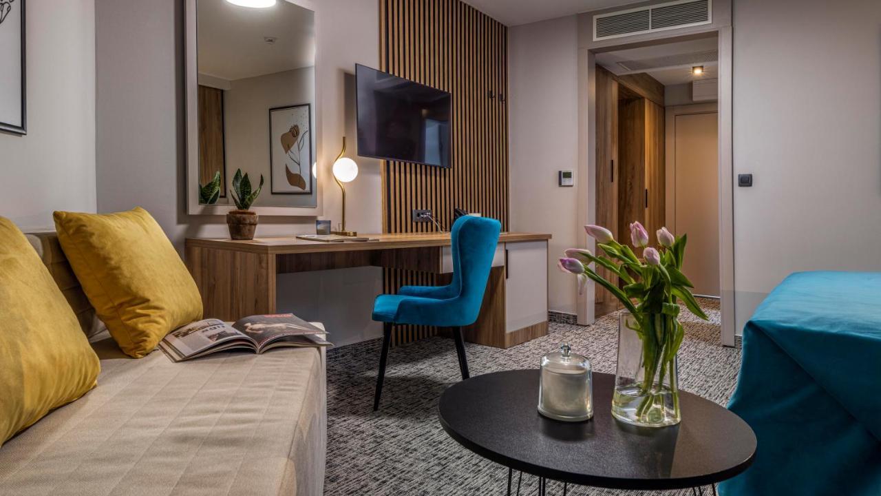 Grand Hotel Zagreb Luaran gambar