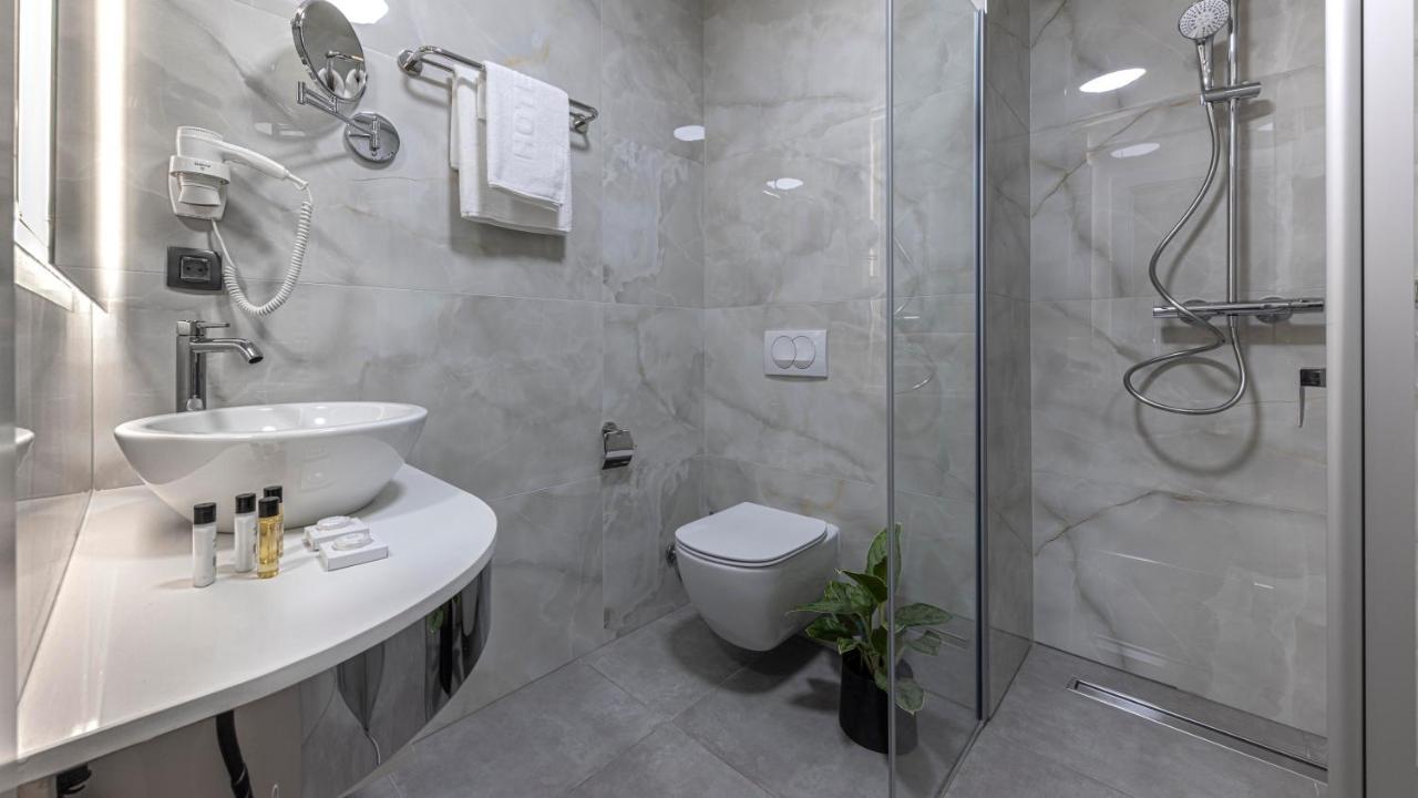 Grand Hotel Zagreb Luaran gambar