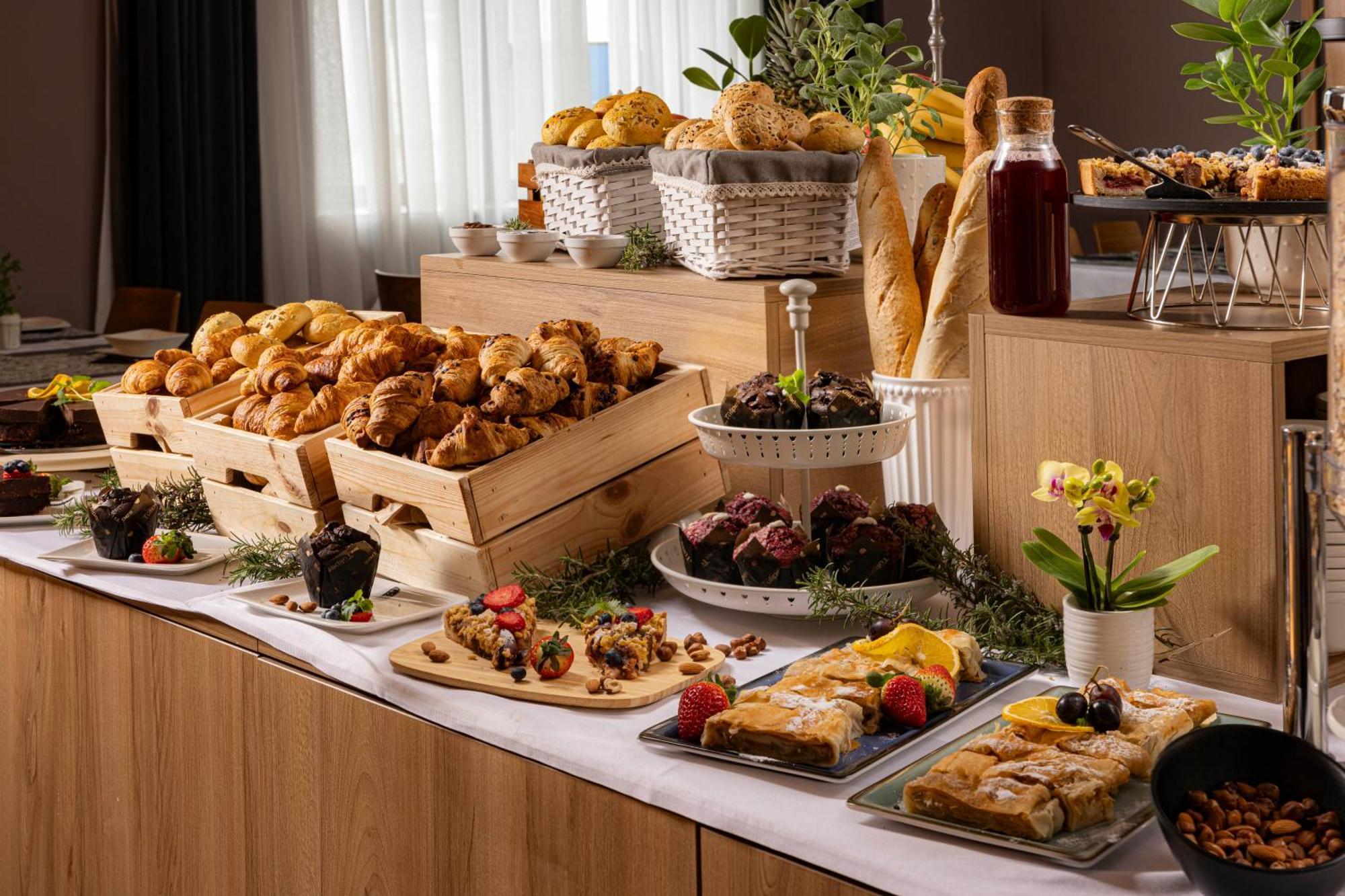 Grand Hotel Zagreb Luaran gambar